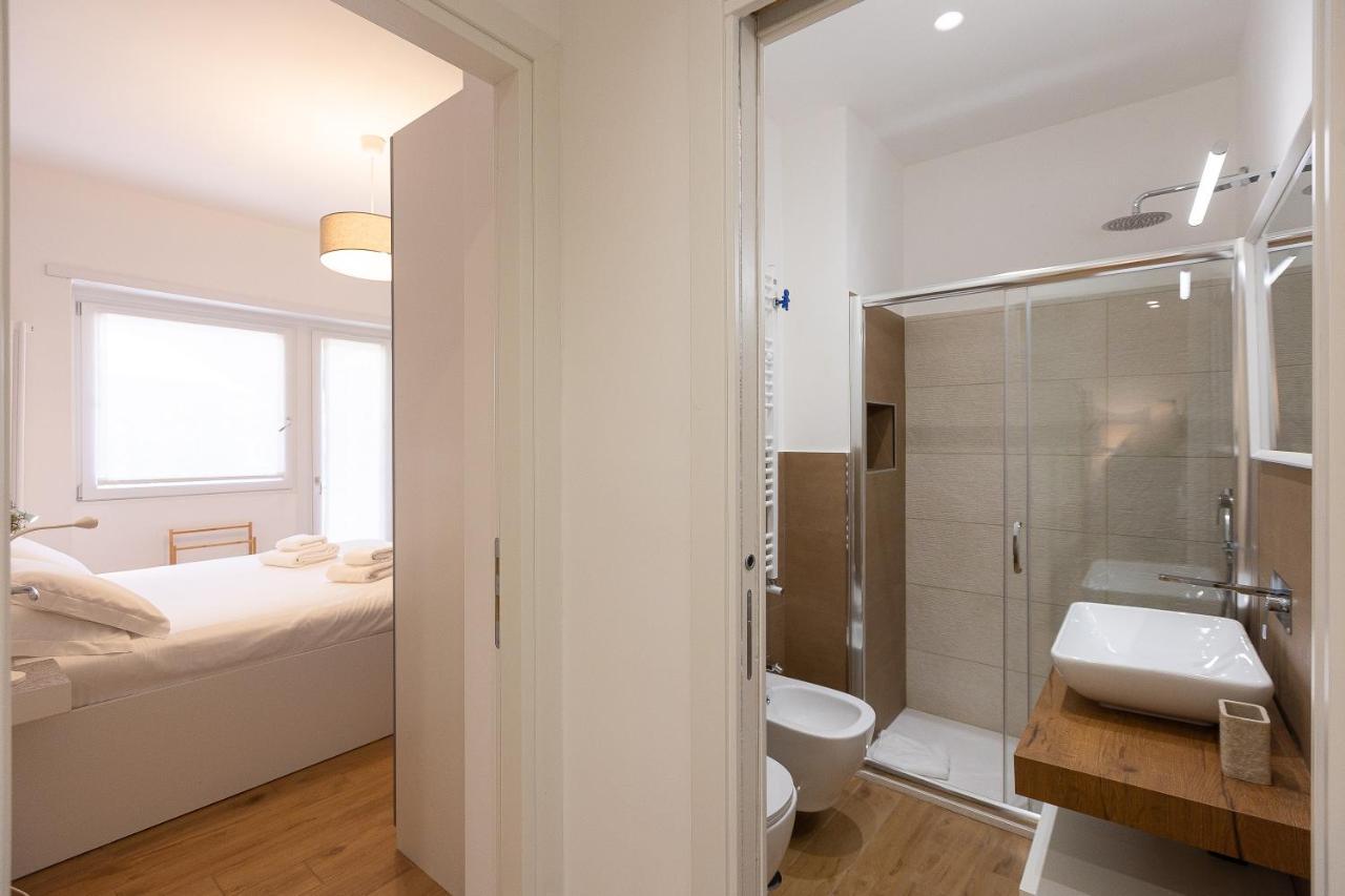 Apartment Amazing Viale Trastevere With Terrace Rom